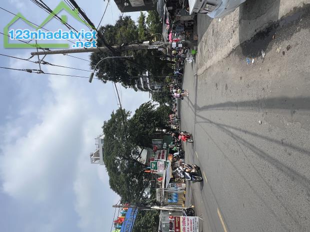 Chung cư Thanh Đa View - Dt100m - 3 pn- 3 wc- Sổ riêng .
