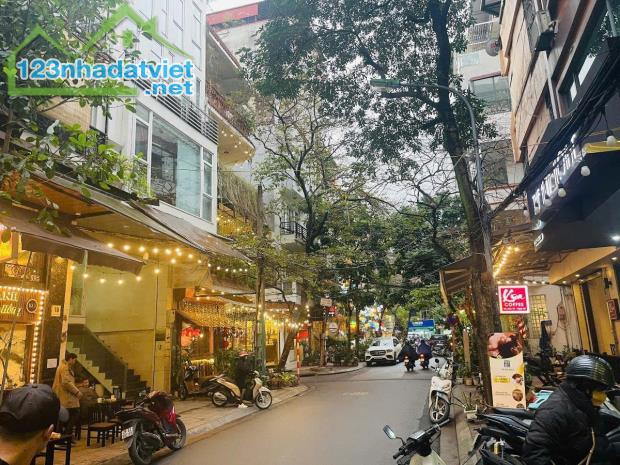 Nguyên Hồng, Đống Đa, 55m2 x 4 Tầng, Ô Tô Tránh, MT 4.3m, Giá 26 tỷ LH: 0936118369