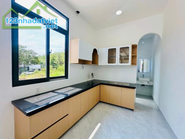 Bán nhà 89,9m2 mới xây TĐC Đất Lành - 3