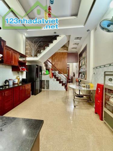 Quận 12 bán nhà 4x16 MT kinh doanh gần Nguyễn Ảnh Thủ chỉ 5,7ty