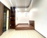 Bán nhà Lạc Long Quân, Cầu Giấy 19.8m2, 6T thang máy, mặt tiền 4.6m chỉ 5.9 tỷ