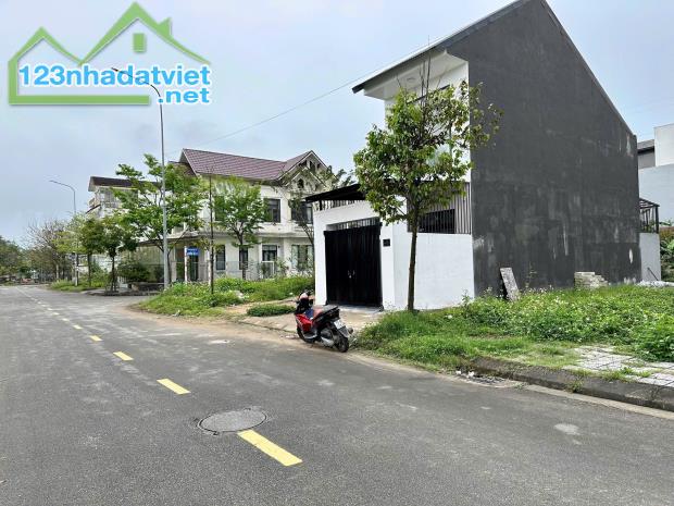 Bán đất 68m2 mặt tiền đường số 8, Khu đô thị mới Đông Nam Thuỷ An, cạnh siêu thị Aeon Mall - 2