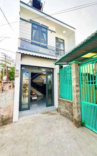Bán nhà mới hoàn thiện tại TT Nhà Bè - DT: 5M x 9M - Giá: 4Tỷ 390 - 5