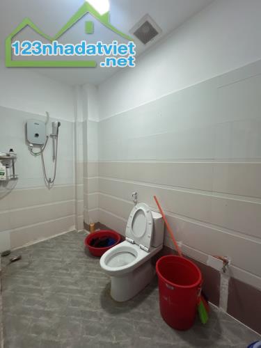 HẺM TẢI PHAN VĂN HỚN – 4x15M – NHÀ 3 TẦNG KIÊN CỐ – GIÁ NHỈNH 6 TỶ TL - 4