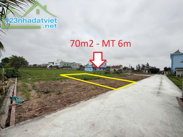 CẦN BÁN GẤP - 70M2  sát bãi tắm Quất Lâm 1 chỉ 1,3 tỉ
