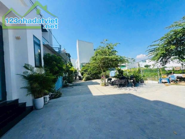 BÁN GẤP LÔ ĐẤT HẺM PHÚ NÔNG SÁT BÊN KHU ĐÔ THỊ VĐT , TP NHA TRANG  GIÁ RẺ 13TR/M2 - 1