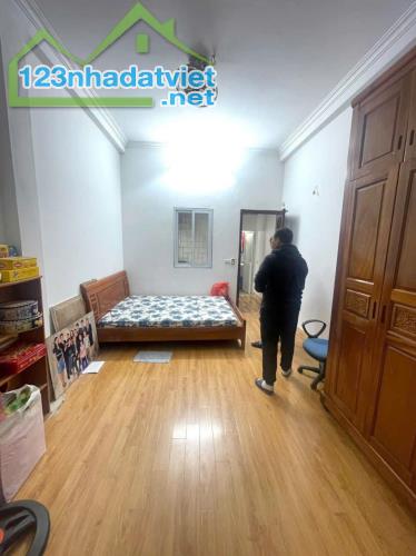 SIÊU PHẨM NHÀ ĐẸP ĐỐNG ĐA – GẦN PHỐ NGUYỄN LƯƠNG BẰNG – NGÕ RỘNG 3M – SỔ ĐỎ CHÍNH CHỦ