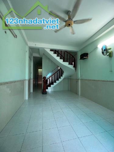 NHỈNH 4 TỶ - NHÀ 92M², NỞ HẬU ĐẸP - 3PN, 2WC - GẦN AEON TÊN LỬA - TÂN TẠO, BÌNH TÂN - 2