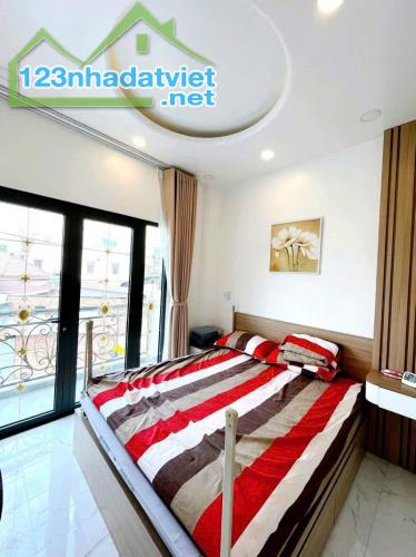 Nhà Bán Thủ Đức- Hẻm Xe Hơi Tránh-3 Tầng-Nhà Mới Ở Ngay-51m2 Chỉ 4,67 TỶ - 1