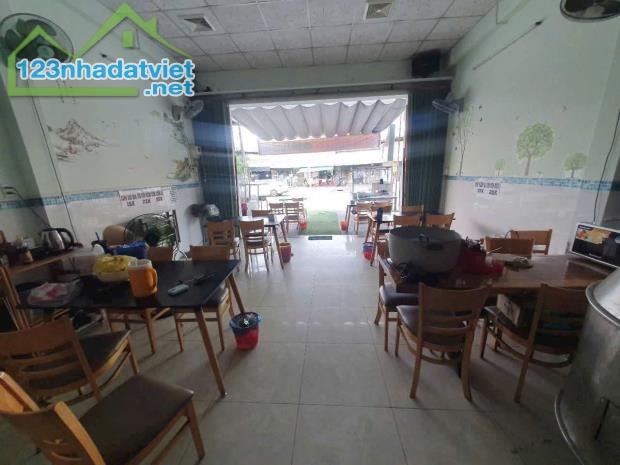 Chính chủ bán nhà ngay sát chợ Bình Chánh, TP.HCM -Vị trí đắc địa -chỉ 800 triệu - 2