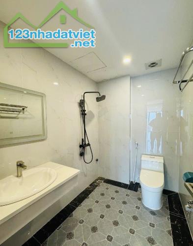 BÁN NHÀ MẶT PHỐ ĐÀM QUANG TRUNG – TÒA NHÀ 7 TẦNG THANG MÁY – VỈA HÈ 5M – KINH DOANH CỰC ĐỈ - 3