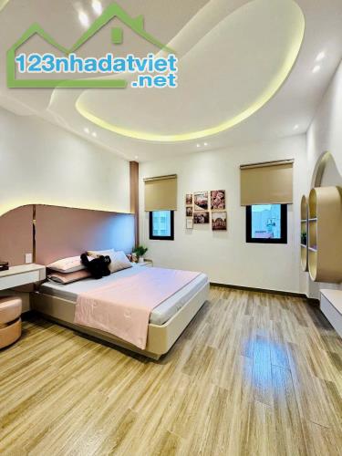 NHANH TAYY THÌ CÒN CHẬM THAY THÌ HẾT NHÀ  5 TẦNG KINH DOANH BẤT CHẤP NGÀY ĐÊM CHỈ NHỈNH 5T