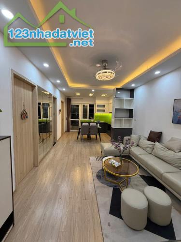 Cần bán căn hộ tầng 8 rộng 68m, full nội thất mới tại KDT Thanh Hà Cienco 5