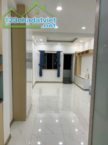 Cho thuê căn hộ Bàu Cát II, 54m2, 2 phòng ngủ, giá 7tr, có nội thất - 1