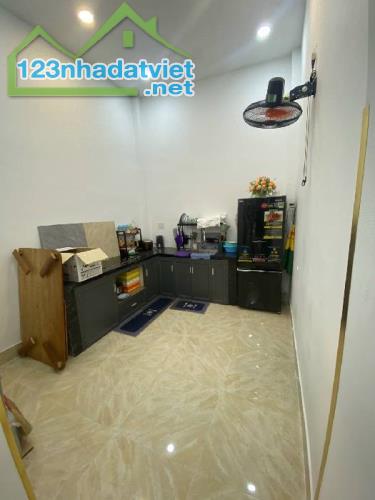 Bán nhà  Phạm Thế Hiển Q.8, 31m2, , cách 15m là bãi xe Hơi - 3