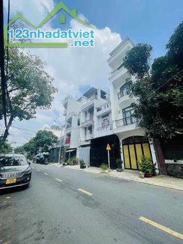 NGộp MT Lê Niệm -Tân PHú - 4 tầng - 40m2 - Hẻm 12m Kinh Doanh - 4