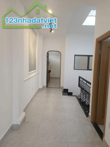 Cc cần bán nhà 3 tầng kiệt oto đường Hoà An 7 , TT Bến Xe, giá chỉ nhỉnh 3 tỷ. - 3