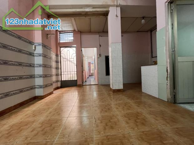 🏡BÁN GẤP NHÀ TRƯƠNG THỊ HOA, QUẬN 12 – HẺM XE TẢI, 100M² (5m x2 0m) – GIÁ CHỈ 6.55 TỶ 📍