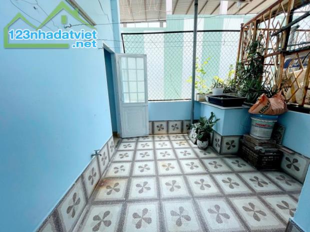 ♪ Nhà Kiệt 3m Cù Chính Lan Ô tô đậu 30m, 33m2, 3 tầng cứng đẹp, 2.59 tỷ - 3