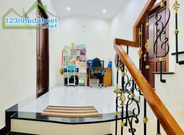 Sỡ hữu ngay nhà đẹp 3 tầng gần đường Đinh Tiên Hoàng, Q.Hải Châu, TP. Đà Nẵng - 4