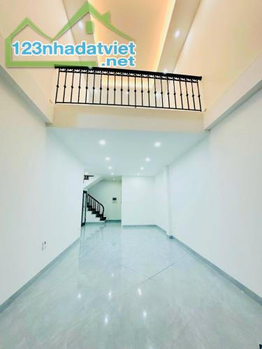 Bán nhà phố Minh Khai - nhà xây mới dt 45M * 6T thang máy , ngõ thông giá 9.8 tỷ SĐCC