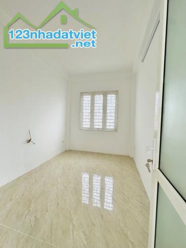 Bán nhà phố Minh Khai - nhà xây mới dt 45M * 6T thang máy , ngõ thông giá 9.8 tỷ SĐCC - 2