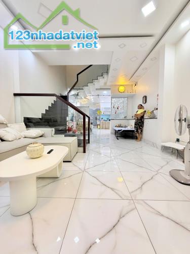 SIÊU PHẨM MỚI VÀO Ở NGAY_KHU TÊN LỬA_ Ô TÔ VÀO NHÀ_ 4X15 NỞ HẬU _HƠN 4 TỶ - 1