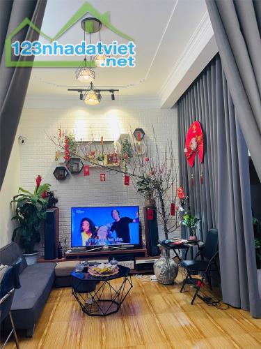 Chính Chủ BÁN Nhà Độc Lập Đường Đà Nẵng, Hải Phòng (ngõ thông chợ Đường Giang) Tặng full - 2