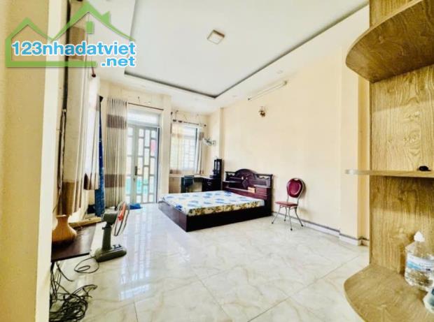 BÁN NHÀ P6 Q8 - đường BÙI MINH TRỰC vị trí VIP 👉Giá 10,8 Tỷ - 4