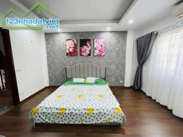BÁN NHÀ MẶT TIỀN CẬN 5 TẦNG, HẺM Ô TÔ 5m THÔNG, NGAY VÒNG XOAY CỐNG QUỲNH Q1 - 4x14m, GIÁ - 1