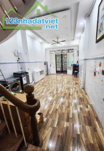 Bán nhà - Quận 8 - P. Rạch Ông - hẻm xe tải Dương Bá Trạc - ngang 5m, 4 tầng BTCT - nhỉnh