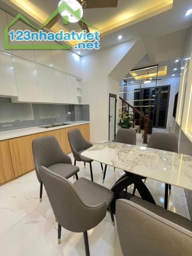 Siêu phẩm Đào Tấn, nhà mới kinh kong, full nội thất mới xịn, 35m*4T - 2