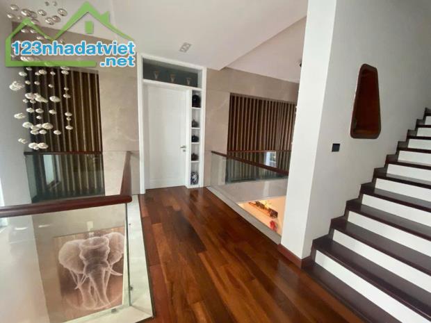 BÁN BIỆT THỰ VƯỜN ĐÀO- Q. TÂY HỒ- 368m2, 3 TẦNG, MẶT TIỀN 21m - 5