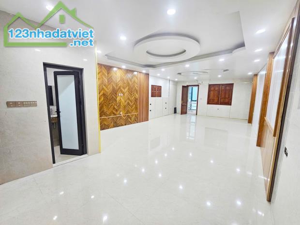 ĐỈNH CHÓP NHÀ THÁI HÀ 7 TẦNG THANG MÁY, RA MP 15M, OTO TRÁNH, GARA OTO 7C| DỰ BAY NHANH - 1