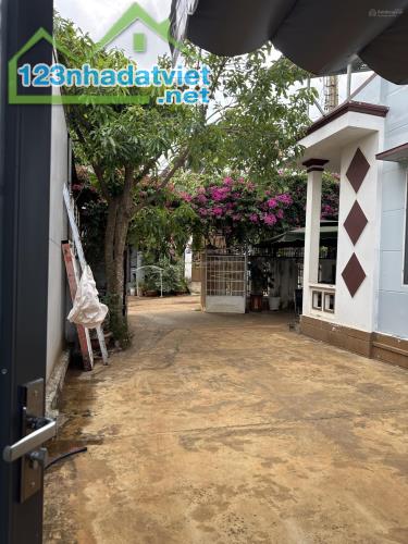 💥  Bán nhà cuối Hùng Vương, Tân Lập, Buôn Ma Thuột. 💰  3 Tỷ