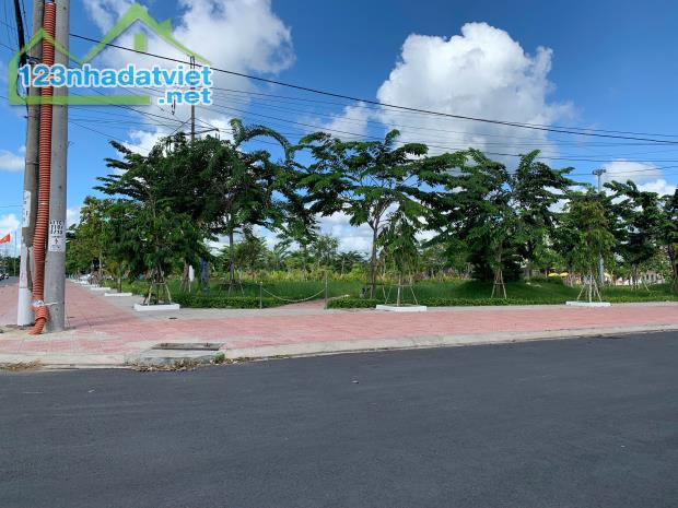 Nền góc 2 mặt tiền Nguyễn Văn Cừ nd và đường 24, Mỹ Khánh, Phong Điền, Cần Thơ - 1