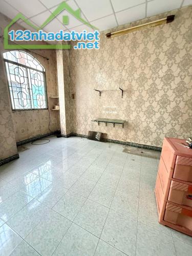 8 TỶ NHÀ QUẬN 10 - HẺM 7M LÊ HỒNG PHONG - GẦN CHỢ HOA - 43M2 3 TẤM VUÔNG - MỞ VP CTY ĐẸP - 2