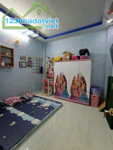 Bán nhà Phùng Tá Chu, gần Tên Lửa, An Lạc A, Bình Tân, 35m² - 3.7x11 - 2 tầng, chỉ hơn 3 - 3