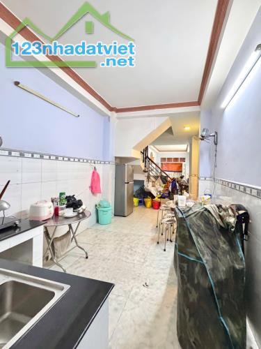 7 TỶ HƠN NHÀ QUẬN 10 - KHU TÔ HIẾN THÀNH - HẺM AN NINH - 46M2 3 LẦU ĐÚC 4PN ĐẸP