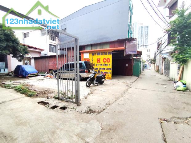 Đất ngay sau mặt đường Thiên Lôi, 86m, lô góc, ô.tô vào, Giá 4.1 tỉ - 2