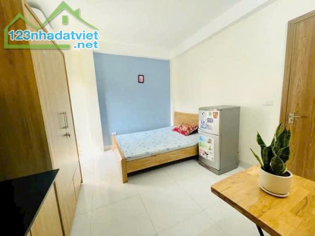 Bán toà CCMN Nguyễn Trãi. Thanh Xuân DT 102m x 8T. Giá 20.8 tỷ - 2