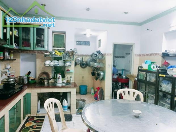 12 TỶ NHÀ TÂN BÌNH HẺM 8M - GIÁP BÀU CÁT NHÀ MỚI 4 TẦNG BỀ THẾ - KINH DOANH & VP CTY ĐẸP