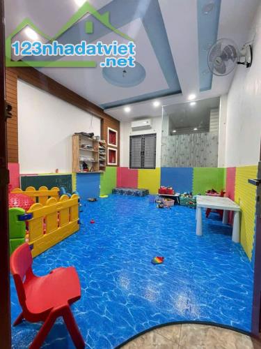 BÁN NHÀ SIÊU ĐẸP TÂN PHÚ 80M.4 TẦNG .5PN.2 GIẾNG TRỜI FULL NỘI THẤT.8.85TỶ - 2