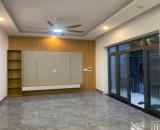♣ Nhà sát MT Bình Thái 4, 63m2, ngang 8m, 3 tầng mới, xây tâm huyết, 9 trụ, hiện đại,
