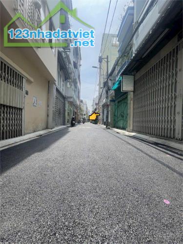 Bán nhà sát Lê Hồng Phong, Q.10, hẻm kinh doanh, 8.x tỷ! - 1