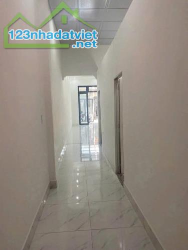 💥Cha mẹ già bán nhà lên ở cùng con cái ngay sau chợ hóc môn ở tân hiệp giá 700Triệu💥 - 5
