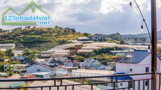 CHO THUÊ VILLA 9 PHÒNG FULL NỘI THẤT MẶT TIỀN NGUYỄN ĐÌNH QUÂN - P5 - ĐÀ LẠT - GIÁ 30TR