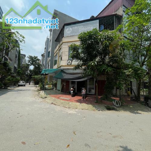 BÁN NHÀ LIỀN KỀ DỊCH VỤ SỐ 520 - ĐÌA LÃO, KIẾN HƯNG, HÀ ĐÔNG