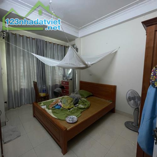 BÁN NHÀ LIỀN KỀ DỊCH VỤ SỐ 520 - ĐÌA LÃO, KIẾN HƯNG, HÀ ĐÔNG - 3