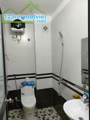 NHÀ ĐẸP HIẾM- LÔ GÓC 3 THOÁNG- GẦN PHỐ- CẦU ĐƠ -6.29 TỶ. - 3